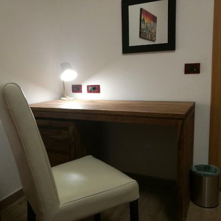 Al Trenino Accomodation Hotel Rome Bagian luar foto