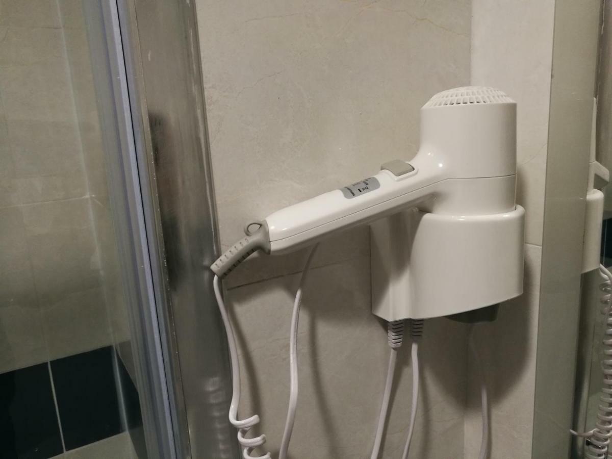 Al Trenino Accomodation Hotel Rome Bagian luar foto