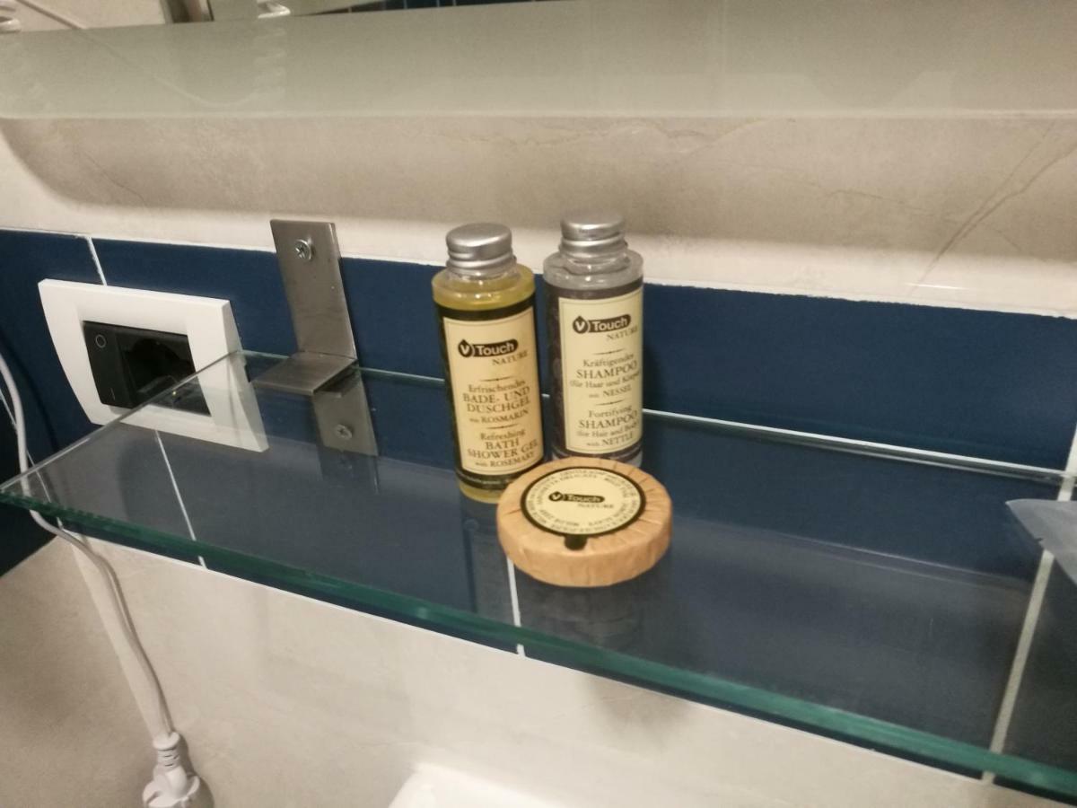 Al Trenino Accomodation Hotel Rome Bagian luar foto
